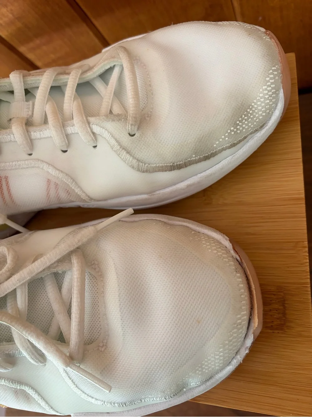 Nike Sabrina Kids 6.5 Y White/Lemon Sneaker Basketball Athletic Shoes. HF1188100